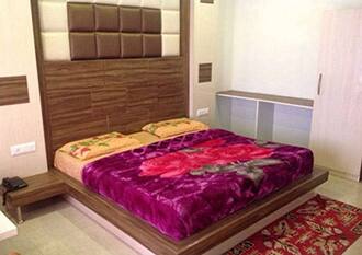 Hotel Neelkanth, Dharampur 3